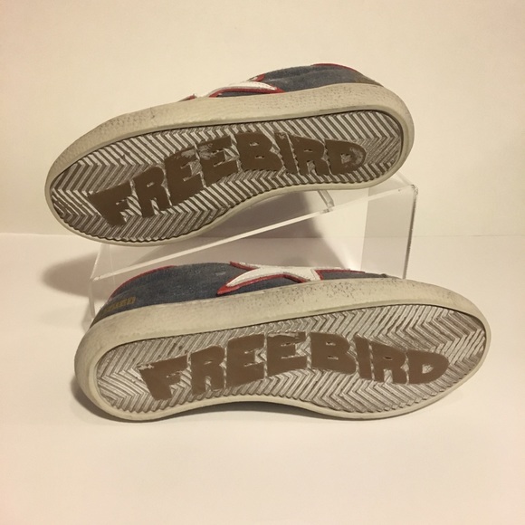 NWOT Freebird by Steve Madden 927 Sneaker - Picture 6 of 6